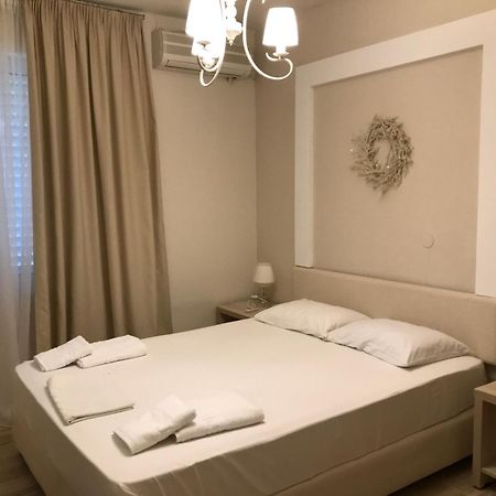 Leonidas Apartments And Suites Mola Kalyva Zewnętrze zdjęcie