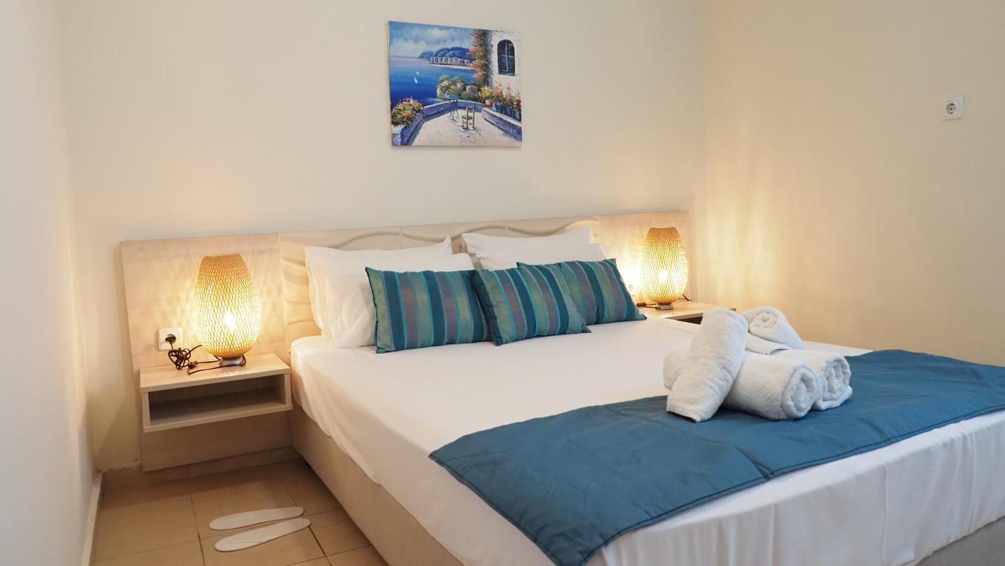 Leonidas Apartments And Suites Mola Kalyva Zewnętrze zdjęcie