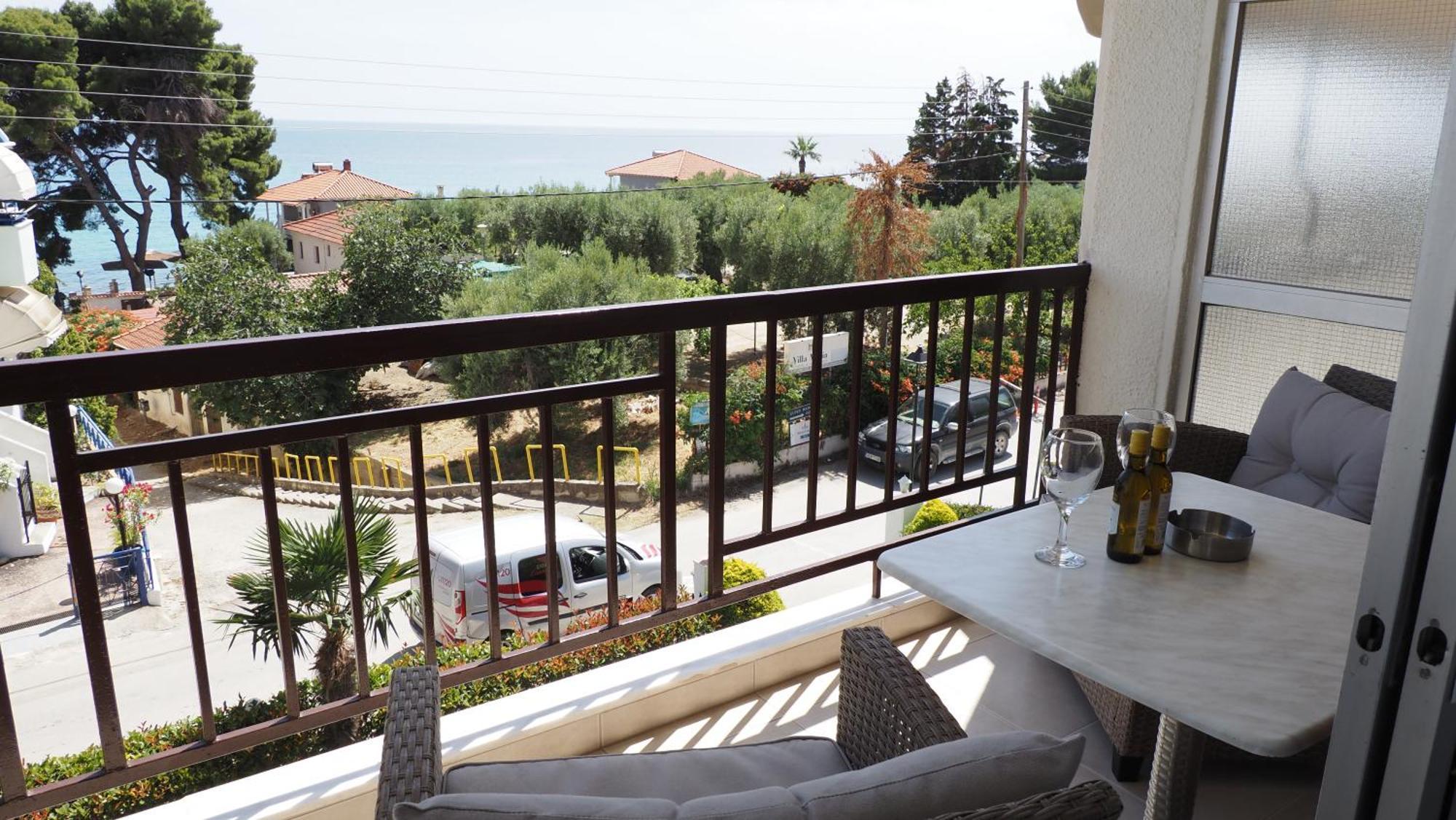 Leonidas Apartments And Suites Mola Kalyva Zewnętrze zdjęcie