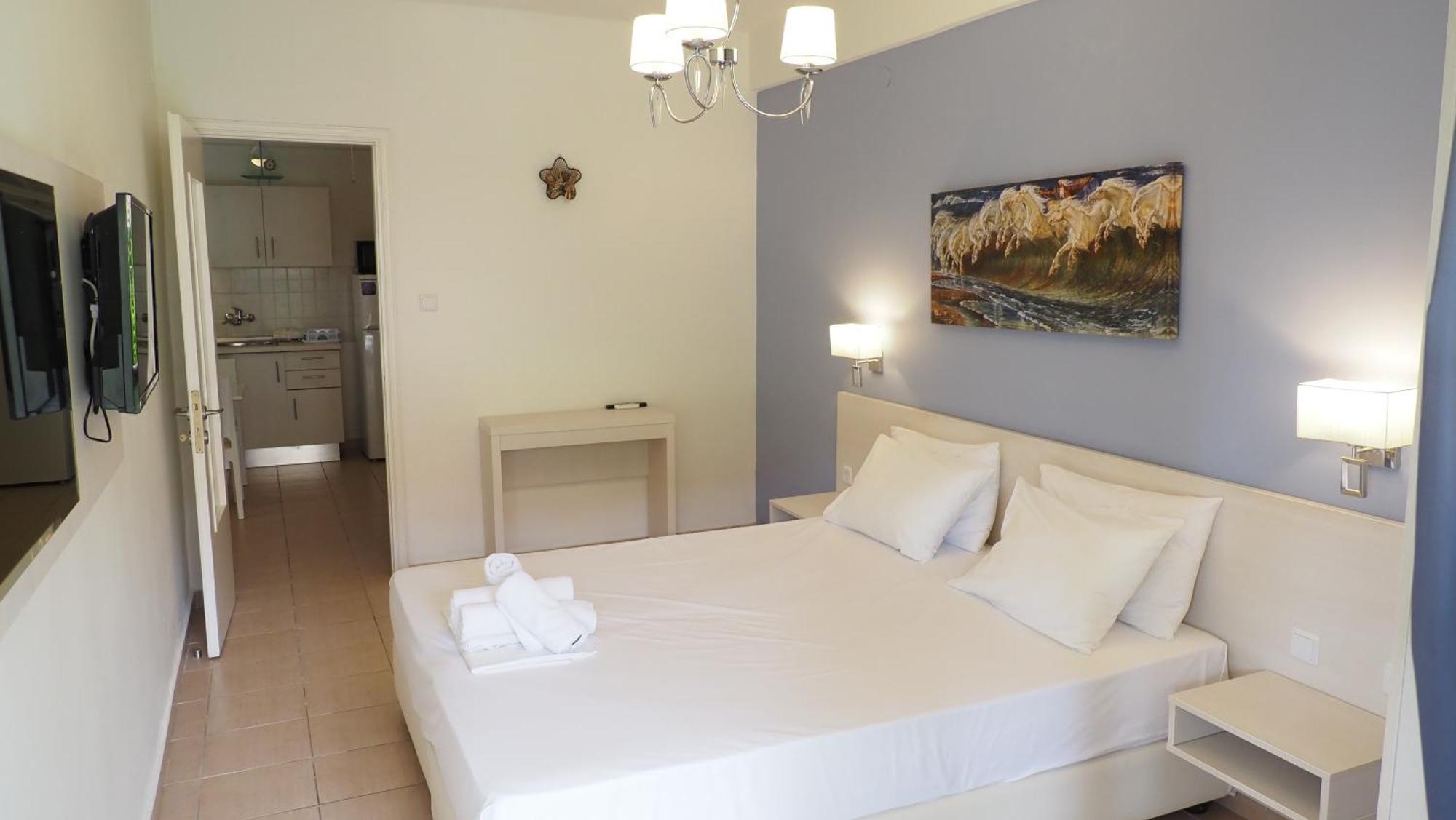 Leonidas Apartments And Suites Mola Kalyva Zewnętrze zdjęcie