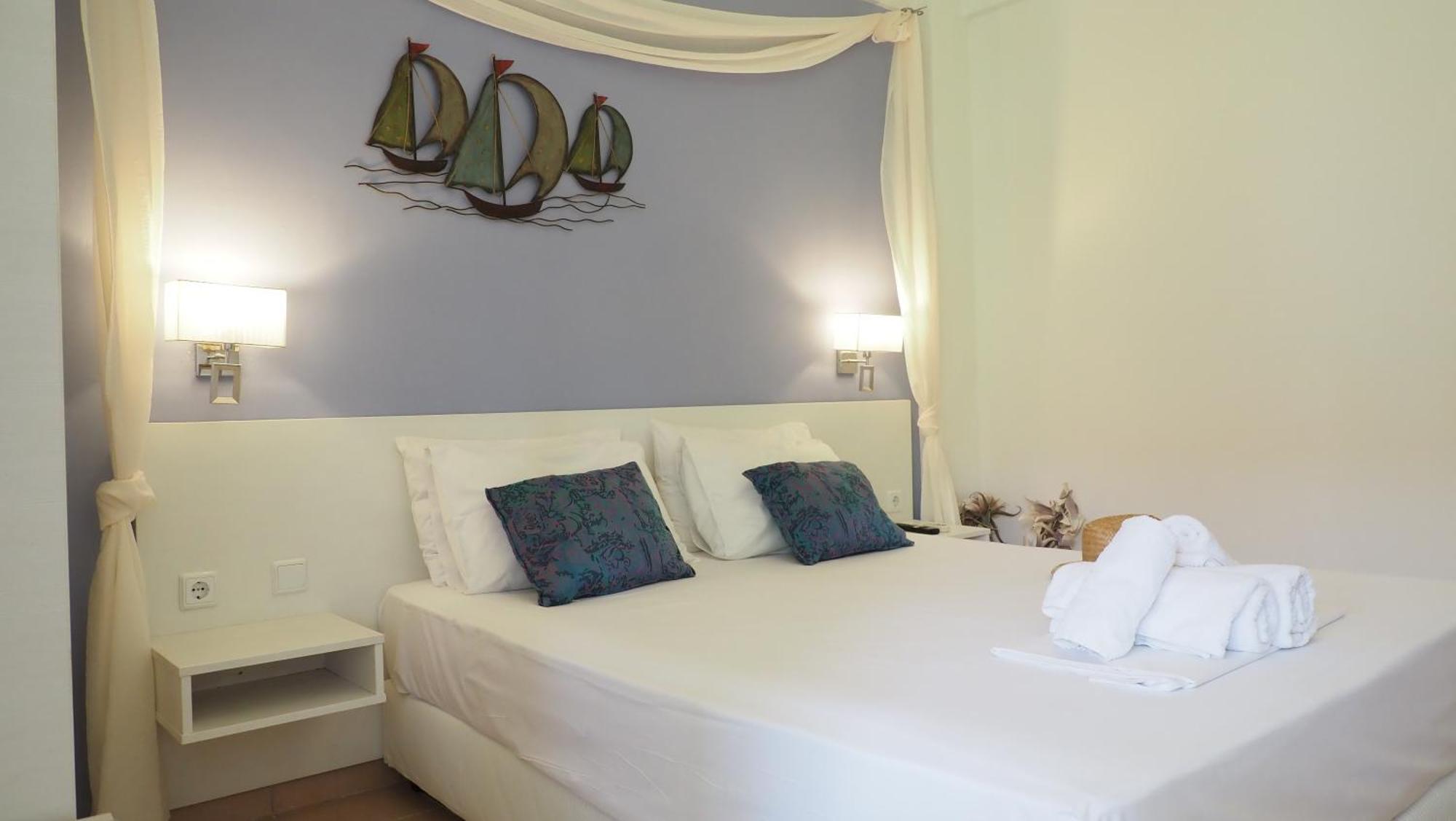 Leonidas Apartments And Suites Mola Kalyva Zewnętrze zdjęcie