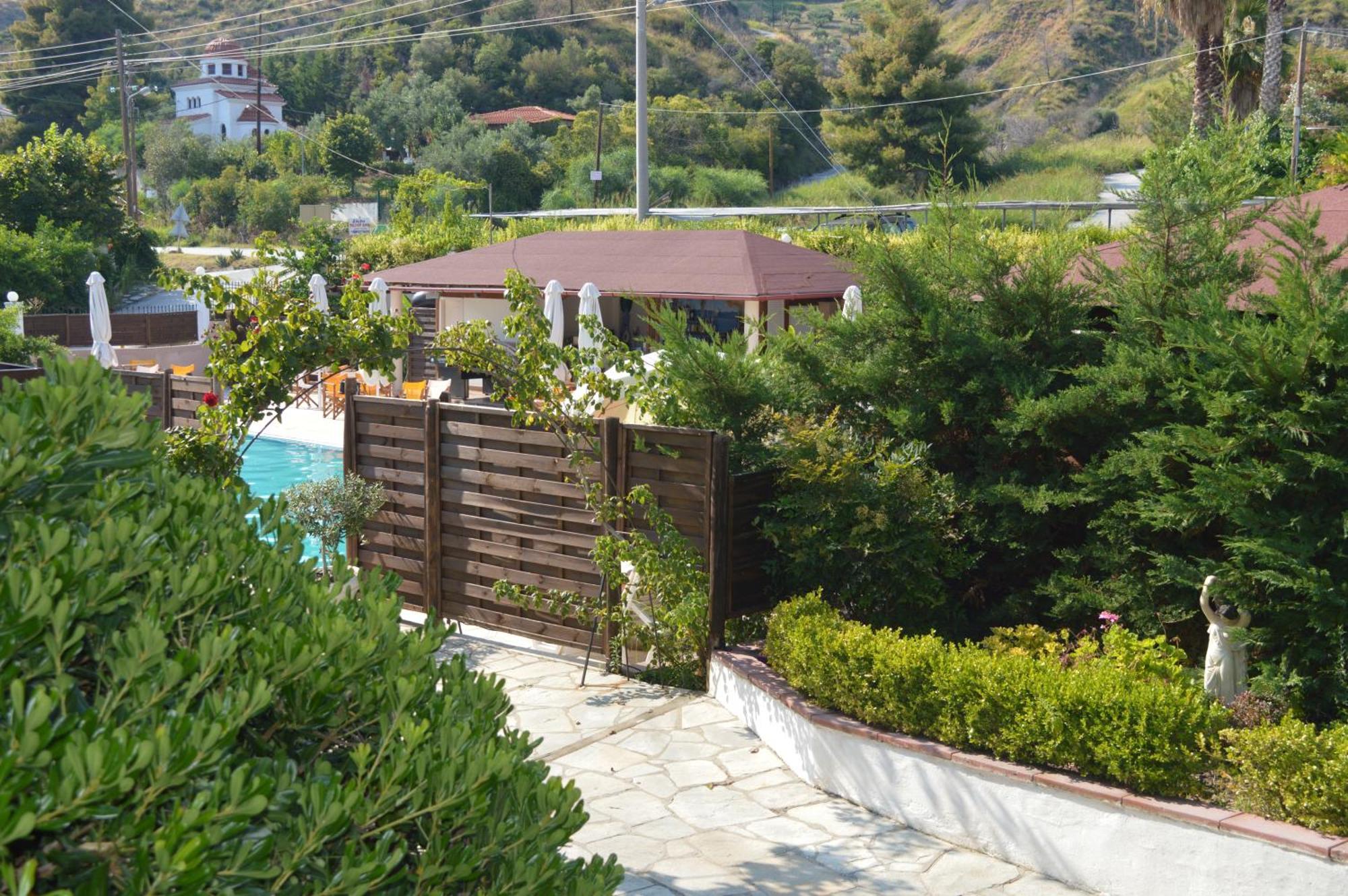 Leonidas Apartments And Suites Mola Kalyva Zewnętrze zdjęcie