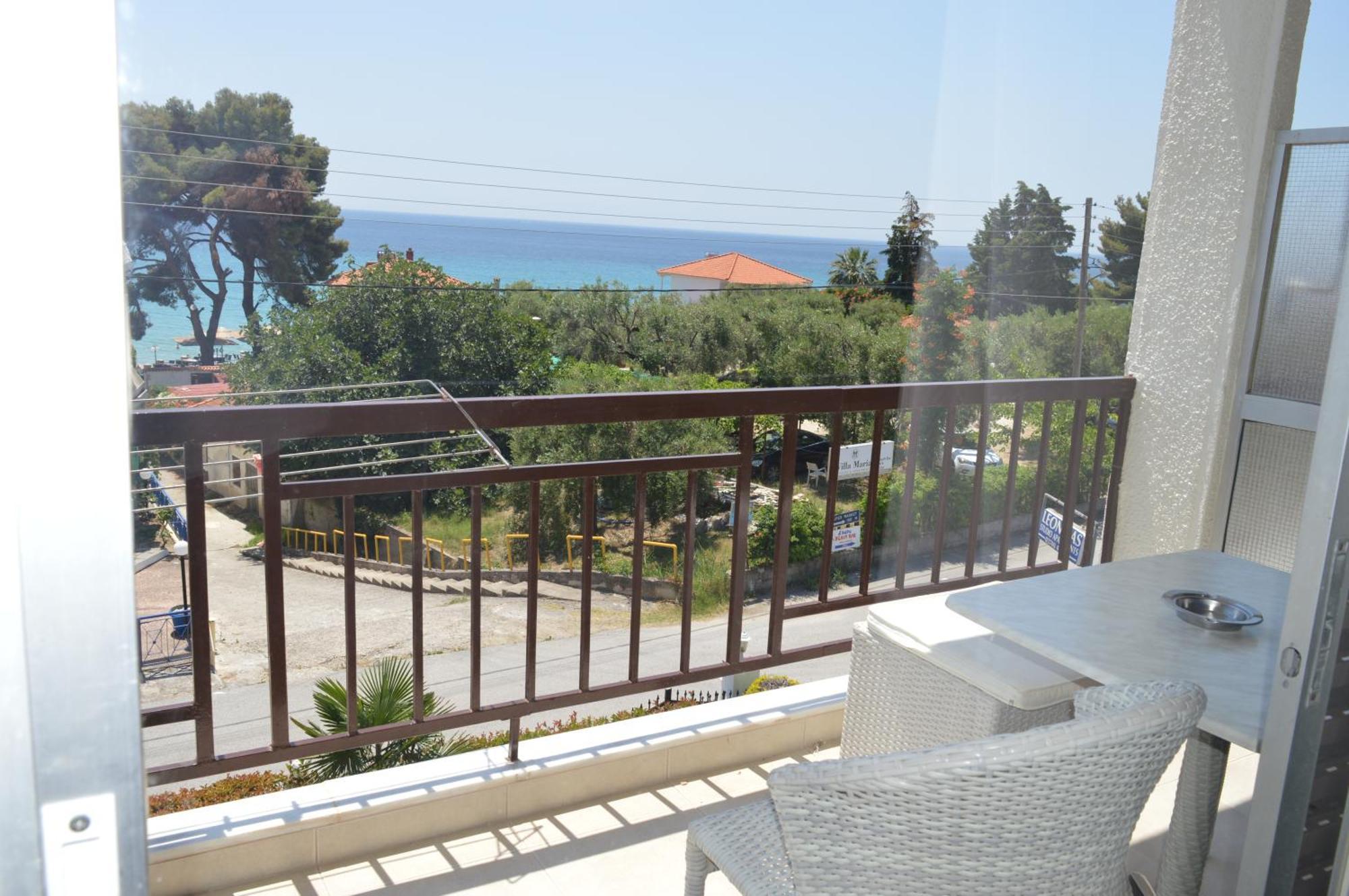 Leonidas Apartments And Suites Mola Kalyva Zewnętrze zdjęcie