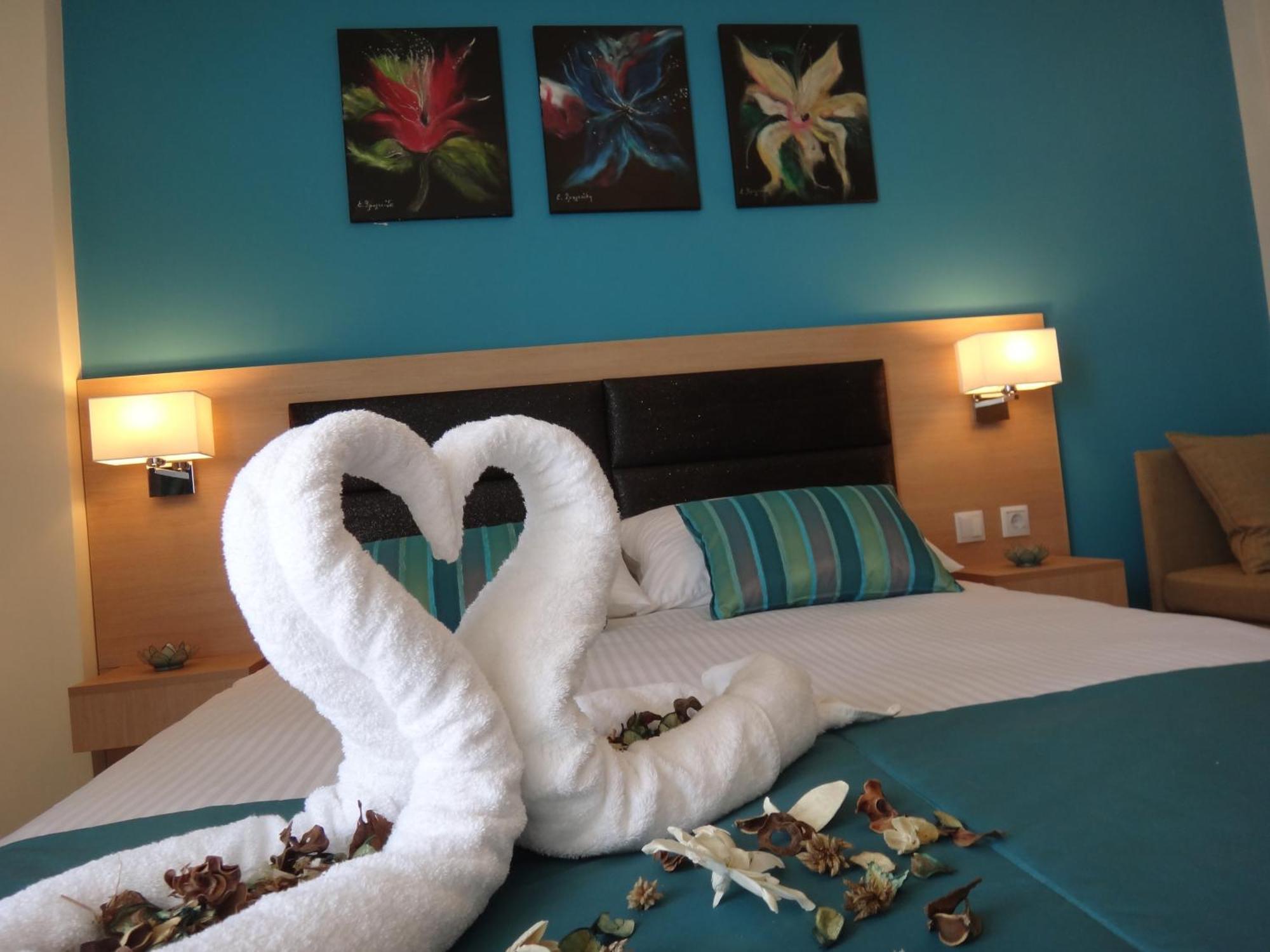Leonidas Apartments And Suites Mola Kalyva Zewnętrze zdjęcie